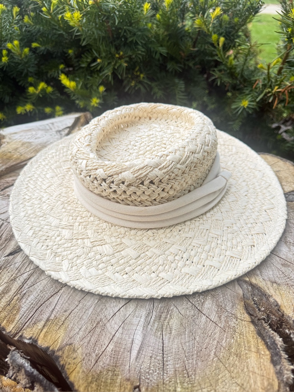 Guess Paper Cream Straw Hat